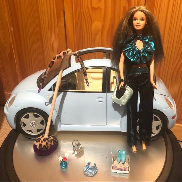 blue barbie car